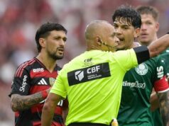 Arbitragem foi decisiva em Flamengo x Palmeiras? Colunistas divergem