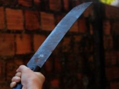 Pintor é atacado a golpes de facão por vizinho após cobrar R$ 40 por serviço em MT