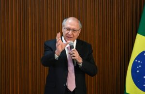 Alckmin releva porcentagem de exportações ainda sob tarifaço dos EUA