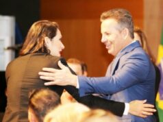 Mauro Mendes e Janaína Riva lideram disputa ao Senado com 34% e 19%; confira