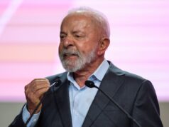 “Todo mundo sabe o que ele fez”, diz Lula ao comentar prisão de Bolsonaro