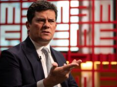 Moro reage a silêncio de depoente na CPMI do INSS
