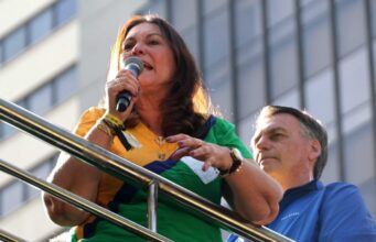 Bia Kicis sobre prisão preventiva de Bolsonaro: “Criminaliza a oração”