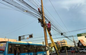 Prefeitura de Rondonópolis | Prefeitura anuncia trabalho para retirada de fiação em desuso
