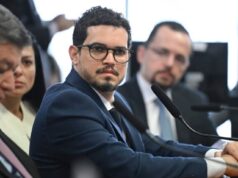 Filho de ex-diretor do INSS preso pela PF se cala em CPI