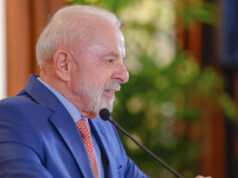 Trump devia comer maniçoba para “nunca mais ter mau humor”, diz Lula