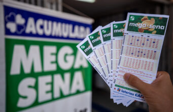 Loteria acumula e engorda prêmio da Mega da Virada
