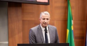 Filiação de Faissal ao PL é cancelada após afastamento de Michelle Bolsonaro; novo ato deve ter Flávio Bolsonaro