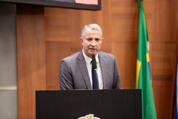 Filiação de Faissal ao PL é cancelada após afastamento de Michelle Bolsonaro; novo ato deve ter Flávio Bolsonaro