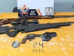 PM apreende carabina e outras armas após adolescente denunciar padrasto por agressões