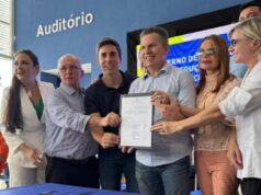 Governador inaugura Etec, anuncia construção de escola militar e entrega quartel do Bombeiro Militar em Juara
