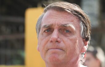 Saiba horário e tempo de cirurgia de hérnia de Bolsonaro em Brasília