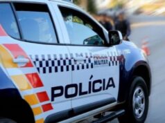 Carro furtado é recuperado após perseguição e colisão no centro de cidade de MT