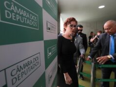 Carla Zambelli renuncia ao mandato; Motta convoca suplente – CartaCapital
