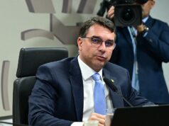 Flávio comenta reação de Tarcísio a anúncio de candidatura e diz que tem ‘possibilidade’ de não ir até o fim – CartaCapital