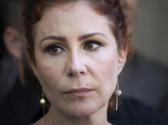 Carla Zambelli renuncia a cargo de deputada, e Motta vai dar posse a suplente