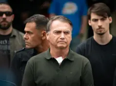Bolsonaro faz novo procedimento e deve passar Ano-Novo hospitalizado