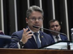 relator quer criar fundo para resolver impasse com a PF