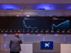Ibovespa renova máxima e encosta em 162 mil pontos com impulso de Vale e Fed no radar