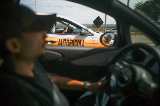 Fim-a-obrigatoriedade-de-um-minimo-de-aulas-em-autoescolas-para-obtencao-da-Carteira-Nacional-de-Hab.jpeg