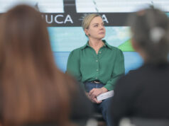 Gleisi Hoffmann culpa Selic de 15% por crescimento da dívida pública