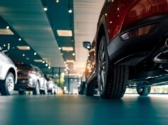 Eduardo Leite anuncia fim de vistoria para veículos novos no RS