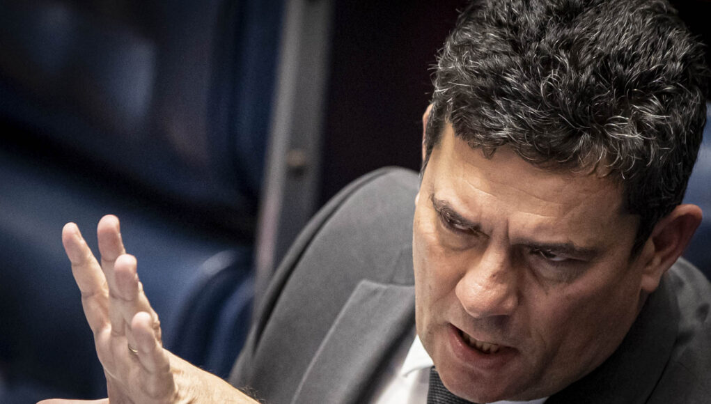 Senador-SeCC81rgio-Moro-UniaCC83o-Brasil-PR-no-Senado-federal-metroCC81poles-11.jpg