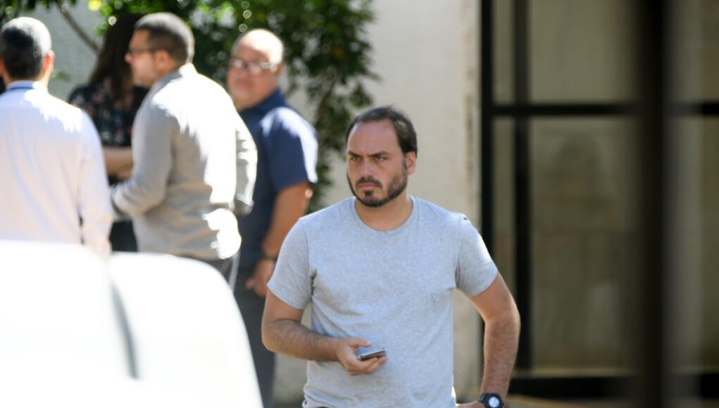 a739b46a-carlos-bolsonaro-001.jpg
