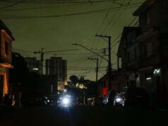 Enel diz que restabelecerá energia até o final do domingo em SP