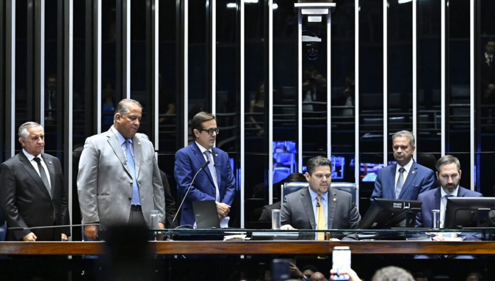 posse-bonetti-senado-16122025-1200x800.jpg