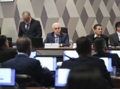 Comissão aprova PL da Dosimetria, que beneficia Bolsonaro