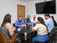 Secretaria Municipal de Saúde de Várzea Grande recebe deputado estadual Chico Garnieri para tratar de investimentos na saúde – Secretaria Municipal de Saúde de Várzea Grande recebe deputado estadual Chico Garnieri para tratar de investimentos na saúde