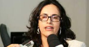 Tribunal afasta juíza por suspeita de favorecimento ao marido