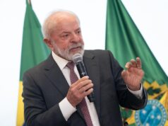 Com saída de ministros, Lula aposta em “soluções caseiras” para manter ações