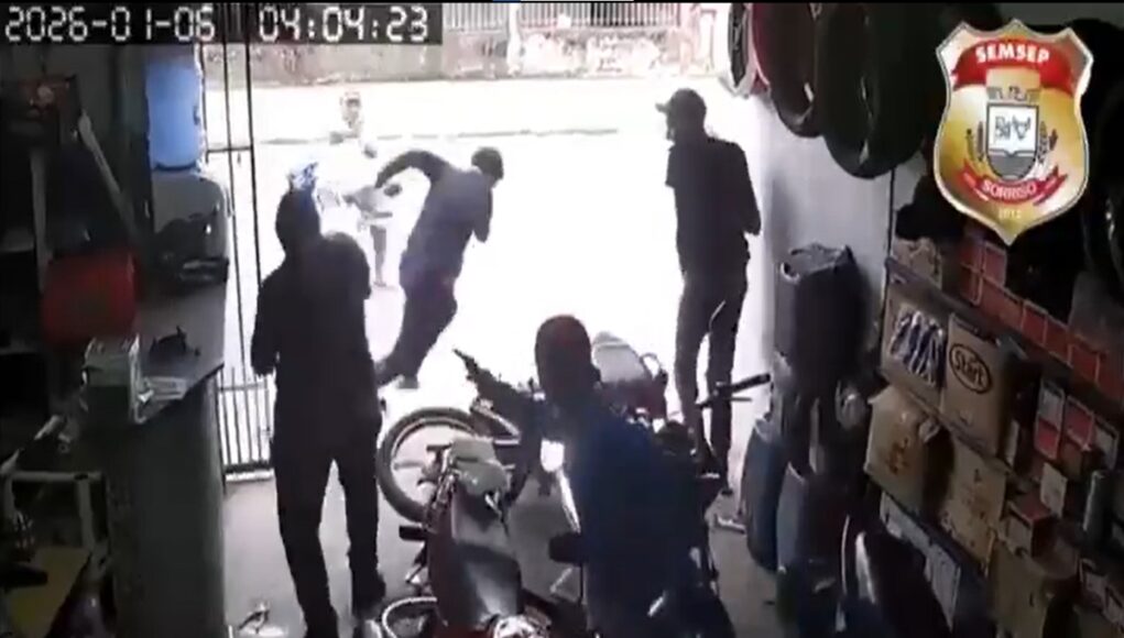3371e29f-video-mostra-dono-de-oficina-sendo-baleado-apos-reagir-a-assalto-em-mt.jpg