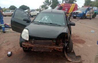 Mãe e filha de apenas 7 meses morrem após batida em rodovia de Goiás