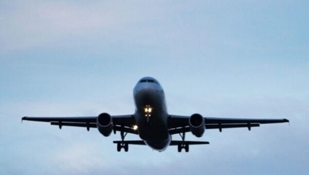 Imagem-colorida-de-aviao-1-1200x800.jpg