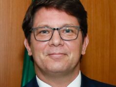 Mario Frias critica Wagner Moura por crítica a Bolsonaro