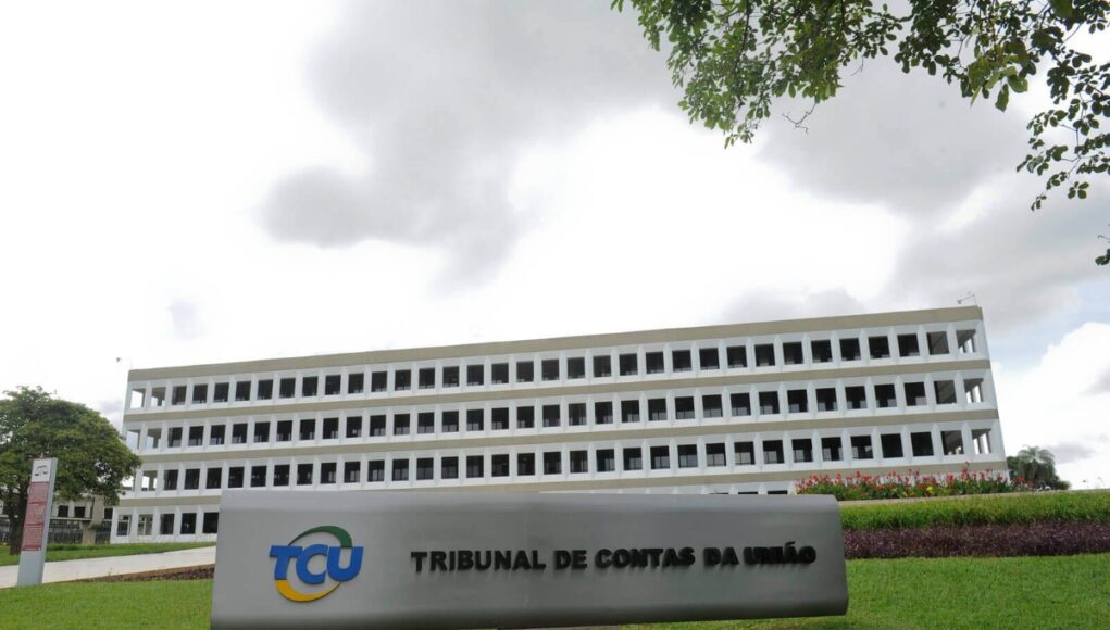 TCU-fachada.jpg