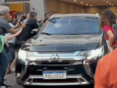 Bolsonaro recebe alta hospitalar após 8 dias e volta para cela na PF