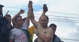 Caminhada de Minas a Brasília reaproxima Nikolas da família Bolsonaro?