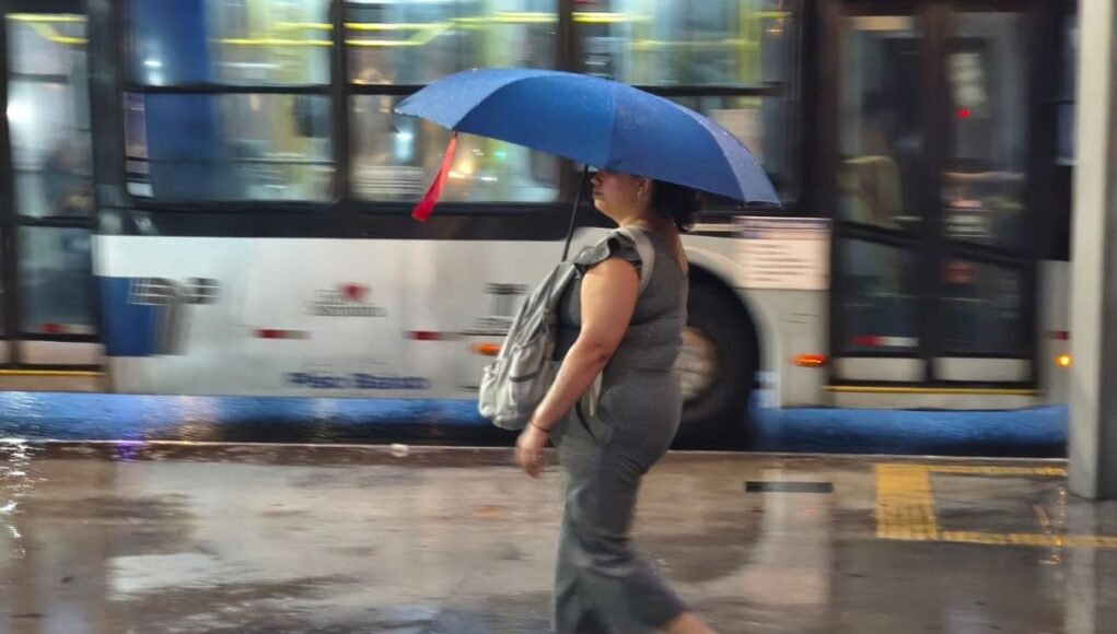de8e6b4b-chuva-sp.jpg