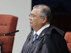 Dino proíbe emendas para ONGs ligadas a parentes de congressistas