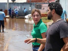 Prefeita vistoria área alagada no bairro Joaquim Curvo e determina solução definitiva para problema crônico – Prefeita vistoria área alagada no bairro Joaquim Curvo e determina solução definitiva para problema crônico