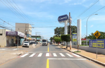 Avenidas Alzira Santana e Fillinto Müller recebem nova sinalização em Várzea Grande – Avenidas Alzira Santana e Fillinto Müller recebem nova sinalização em Várzea Grande