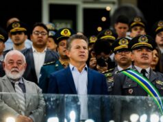 Mauro sanciona leis que autorizam promoção de subtenentes por ato de bravura