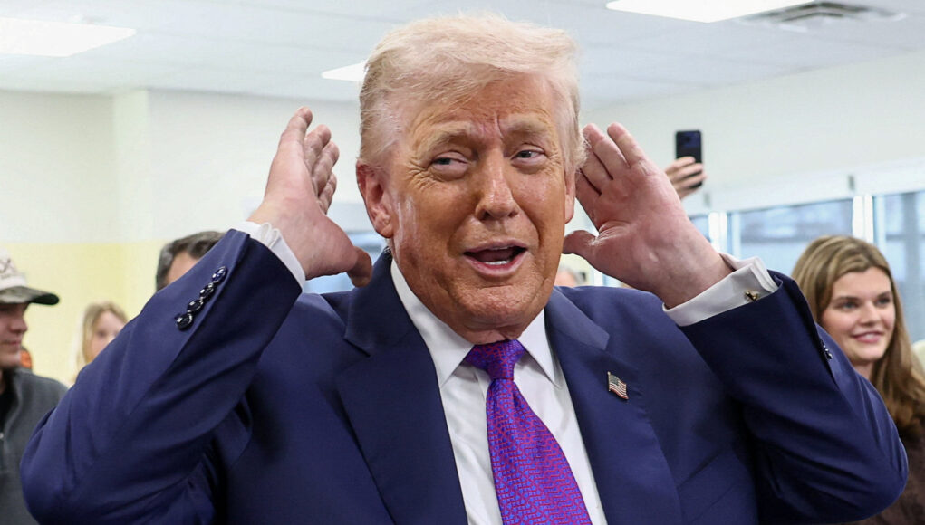 2026-02-19T203914Z_530385469_RC27PJA8A515_RTRMADP_3_USA-TRUMP-ECONOMY.jpg