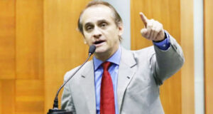 Deputado cobra emendas impositivas e pode acionar Justiça