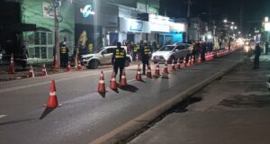 Operação Lei Seca termina com 12 prisões e 45 veículos removidos em Cuiabá
