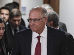 Governo dará auxílio de R$ 800 a cada desabrigado por chuvas em MG